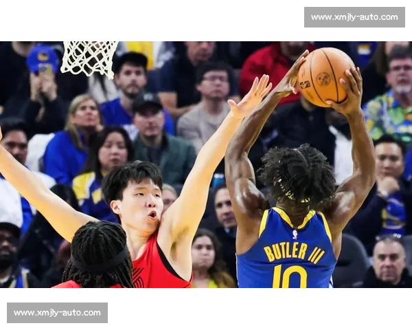 热火步行者首战激烈碰撞攻防博弈揭开系列赛走向悬念之夜东部对决